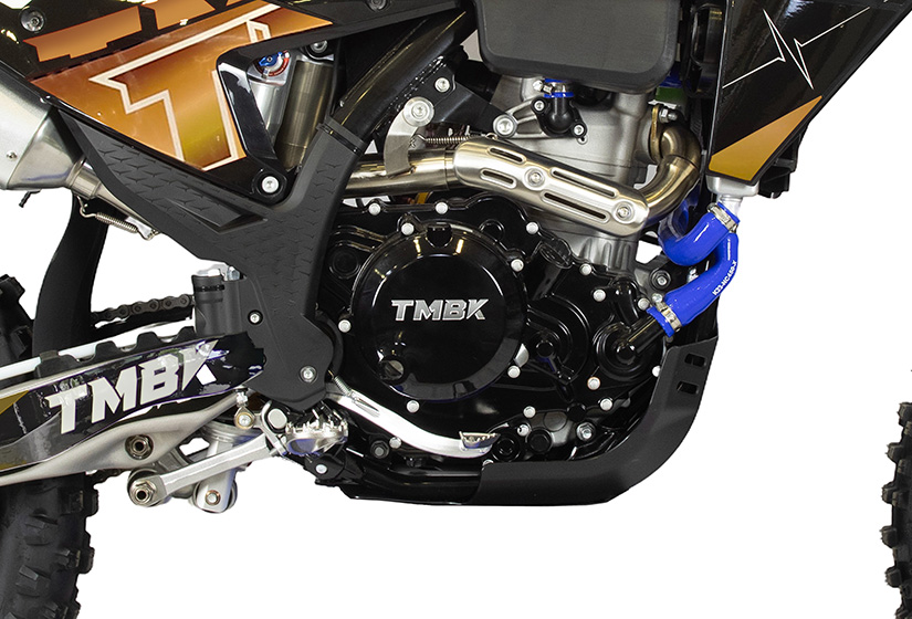 tmbk-revolta-450-black-yellow_03